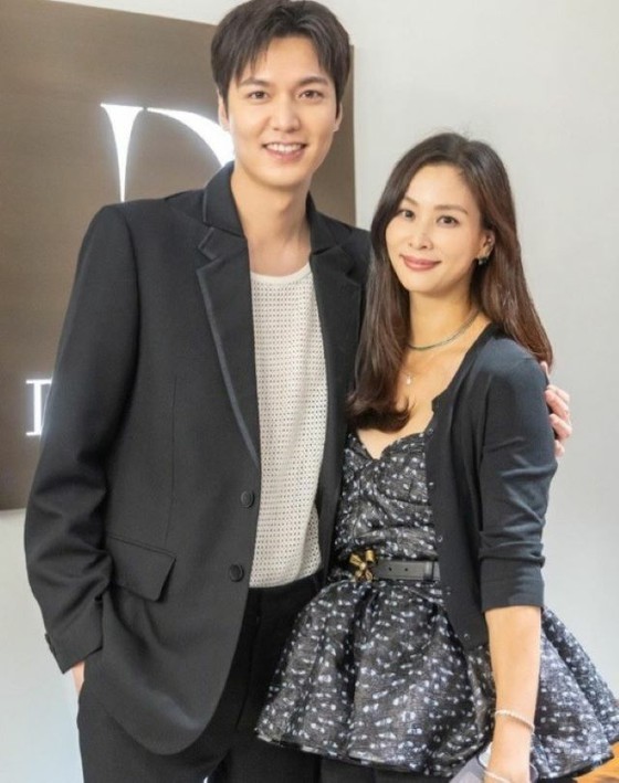 Nam diễn viên Jang Dong Gun tình tứ lần đầu tiên đăng bài mới sau 4 tháng dành cho vợ Go So Young ... Một cặp đôi có ngoại hình hoàn hảo