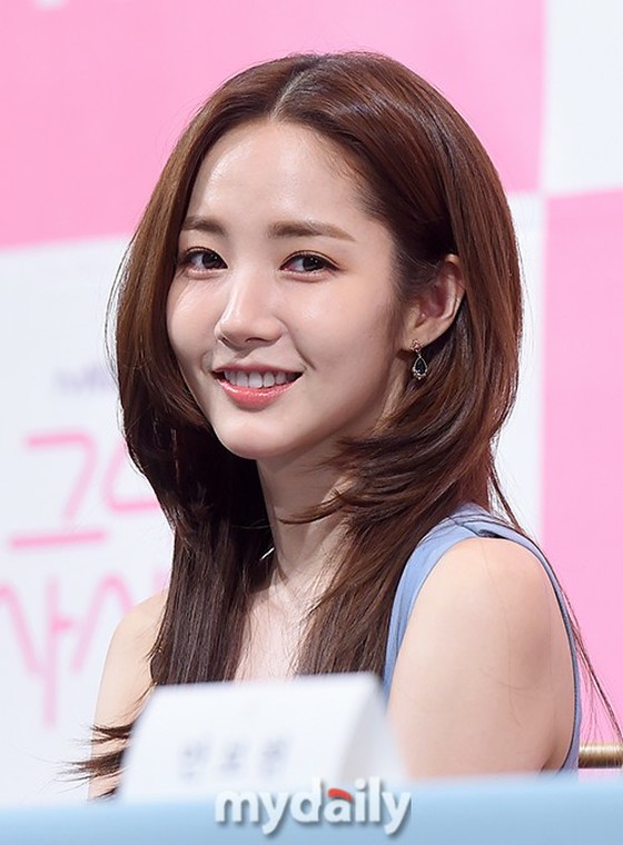 Park Min Young, người bị rò rỉ "Tôi muốn yêu", có thật là anh ấy đang yêu một người giàu có? … Ý kiến chính thức từ văn phòng sẽ bị trì hoãn