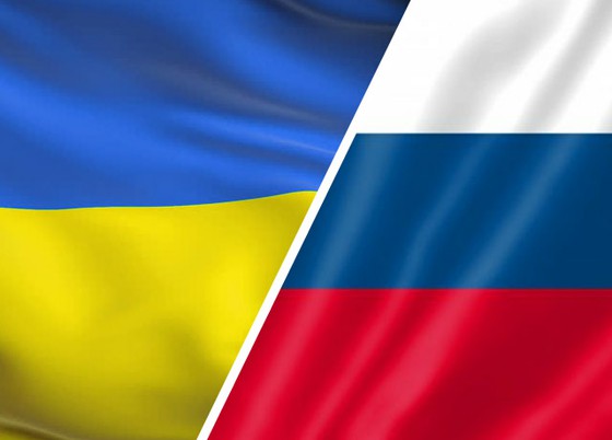 Tổng thống Ba Lan: Ukraine tự bảo vệ mình