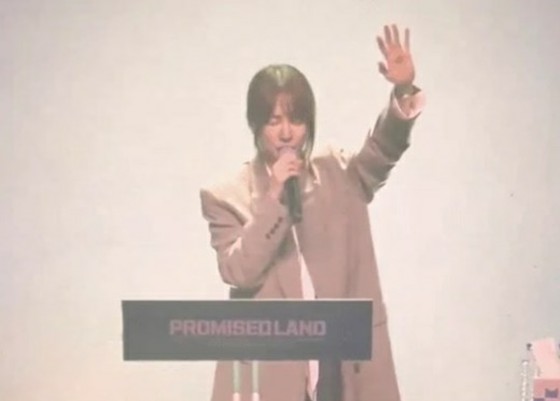 “Mời mục sư đến trường quay & bắt diễn viên phải cúng bái”…Nữ diễn viên Yoon Eun Hye, video gây tranh cãi ngay cả trong hoạt động tôn giáo gần đây