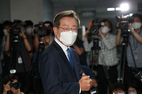 Biểu tình ở trung tâm Seoul: ``Lee Jae-myung từ chối lệnh bắt lãnh đạo Đảng Dân chủ'' = Hàn Quốc