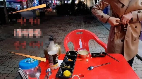 Nữ YouTuber bị người qua đường 'quấy rối tình dục' khi LIVE STREAM = Hàn Quốc
