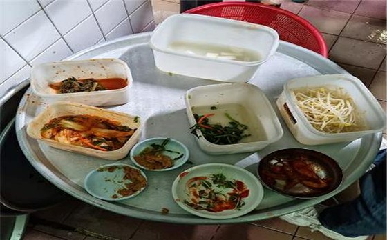 Hàn Quốc triệt phá 11 nhà hàng tái sử dụng thức ăn thừa của khách