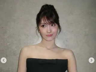 Đường vai tuyệt đẹp của Momo "TWICE"... quyến rũ với vòng eo thon gọn và chiếc váy trễ vai