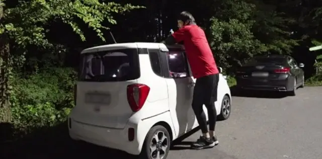 チェ・ホンマン、餅屋さんのアルバイトに…済州島で老後の準備