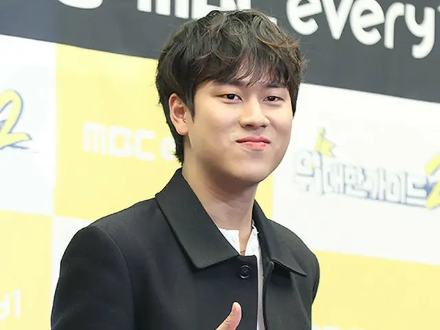 歌手イ・ムジンがKBSボイコットの影響で被害を受けた「NMIXX」ギュジンに謝罪した。