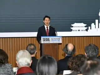 Thị trưởng Seoul phát biểu "Thành phố Seoul là đối tác tốt cho các kiến trúc sư xây dựng 100 năm tới" tại Diễn đàn Kiến trúc Quốc tế (Hàn Quốc)