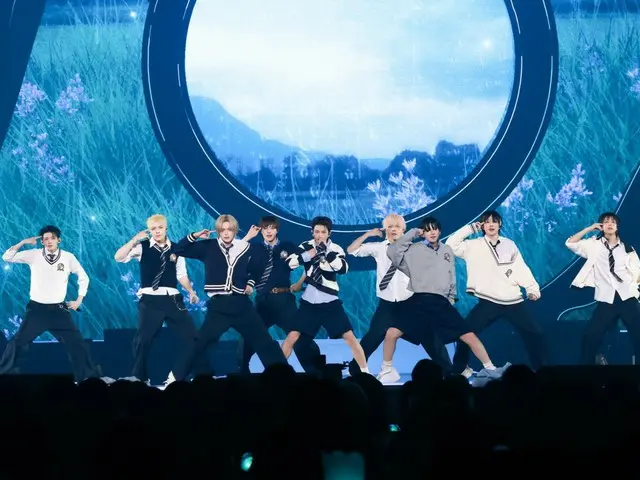 "&TEAM" đã gặp 60.000 khán giả tại Saitama Super Arena... đêm diễn cuối cùng của chuyến lưu diễn