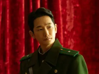 Park Si Hoo, người sẽ xuất hiện trong bộ phim "God's Orchestra" và trở lại màn ảnh rộng sau 10 năm, cho biết: "Tính hai mặt này thật hấp dẫn... không có lý do gì để do dự."