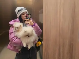 Khu vực chụp ảnh của Go So-yeon trong "căn hộ áp mái 1,4 tỷ yên" thật khác biệt... Vô số ảnh OOTD trong thang máy