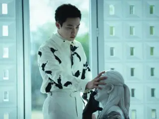 Ji Chang Wook đi sâu vào thực tế của ngành điêu khắc và cuộc đối đầu dữ dội của anh với DO (EXO) trong "Fabricated City"