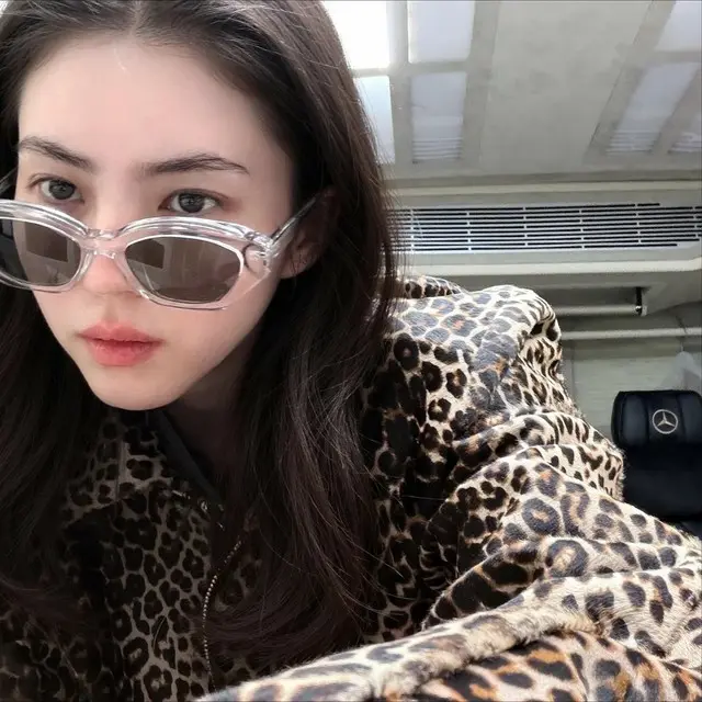 女優ハン・ソヒ、近況を公開…多彩な写真を投稿01