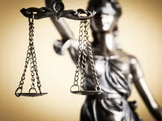 Người đàn ông Hàn Quốc bị buộc tội lái xe khi say rượu khẳng định "lốp xe chỉ xoay" - anh ta sẽ phải đối mặt với hình phạt nào?