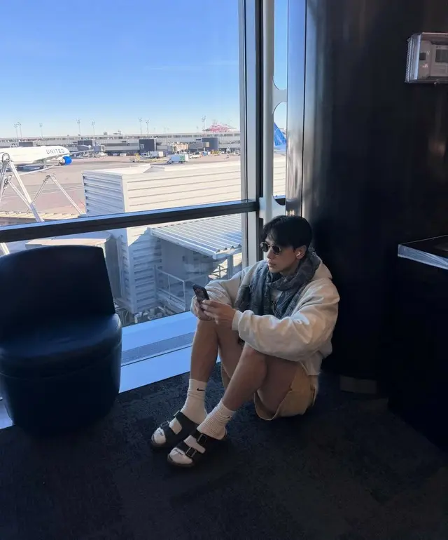 Rain（ピ）、米NYでやんちゃ坊主（！）ファッション披露…「ズボン短すぎない？」