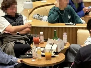 "Rượu shochu và gà ở Starbucks"... Hàng loạt phiền toái của người Trung Quốc = Hàn Quốc