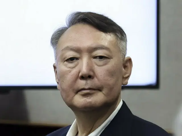 Một năm đã trôi qua kể từ khi cựu Tổng thống Hàn Quốc Yoon ban bố "thiết quân luật khẩn cấp" - Báo Hàn Quốc: "Lựa chọn ngày hôm đó vẫn là một bi kịch cho đến ngày nay"