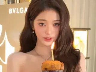 Jang Won Young của IVE đón chào năm mới với vẻ ngoài lộng lẫy... Vẻ đẹp của cô ấy còn tỏa sáng hơn cả thương hiệu.