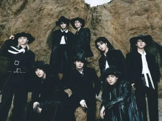 Stray Kids lập kỷ lục mới trên bảng xếp hạng Billboard thường niên của Mỹ.