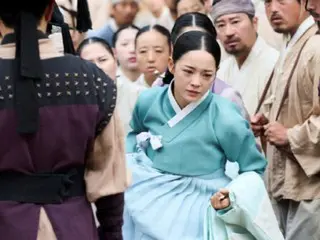 "Trăng Trôi Trên Dòng Sông" - Kim Se-jeong lấy lại trí nhớ. Liệu anh có thể cứu gia đình mình? Một cuộc đối đầu khốc liệt với Jin Goo được dự báo trước.