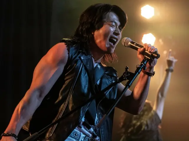 "Sát thủ" Kwon Sang Woo, từ "Người đàn ông mùa đông" đến "Người đàn ông nóng bỏng"... Giờ đây anh xuất hiện với biệt danh "Người đàn ông của trái tim".