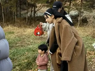 Ngay cả túi chườm nóng của riêng cô ấy... "aespa" KARINA, mẹ của Byeon Woo Seok, "câu chuyện cảm động trên phim trường" đang gây sốt.