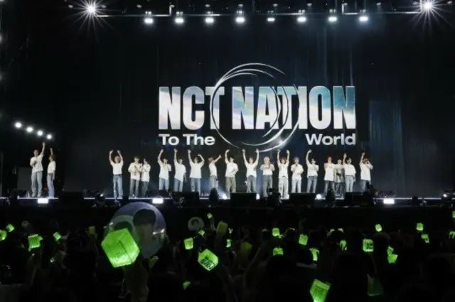 「NCT」、大阪でのスタジアムコンサートが大盛況…観客11万人を動員2