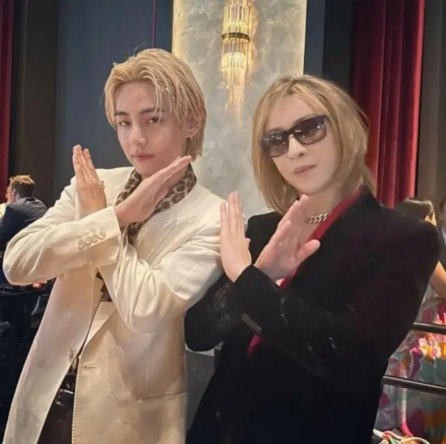 「BTS」V、YOSHIKIとの2ショット