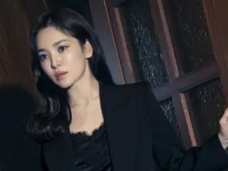 Nữ diễn viên Song Hye Kyo như thời gian ngừng trôi... Vẻ đẹp đẳng cấp không thể rời mắt
