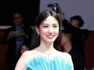Nữ diễn viên Park Eun Bin trở thành người dẫn chương trình solo đầu tiên của "BIFF lần thứ 28" "Tôi hồi hộp nhưng phấn khích"...Lee Je Hoon, người đang hồi phục sau ca phẫu thuật, cũng ủng hộ