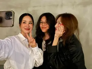 Yoon Hye-jin đến gặp con gái Ji-on và Um Jung Hwa... Những bức ảnh chứng nhận của gia đình xinh đẹp được công bố
