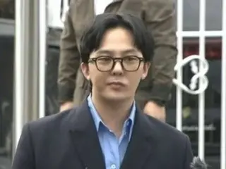 G-DRAGON (BIGBANG), “chủ đề nóng trên mạng”, có động thái độc đáo khi xuất hiện tại đồn cảnh sát… Cựu luật sư công tố phân tích là “chưa có kết luận”