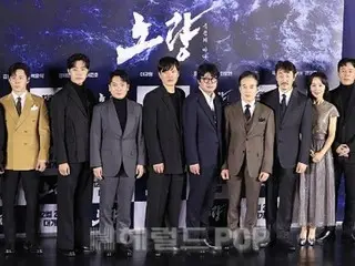 [Ảnh] Diễn viên Lee Kyoo Hyung, Heo Jun Ho và các diễn viên khác tham dự buổi báo cáo sản xuất phim "Noryang: Sea of Death"