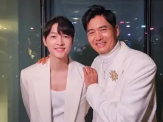Song Jong Ki, cặp đôi trong mơ với Châu Nhuận Phát... đăng trên Instagram