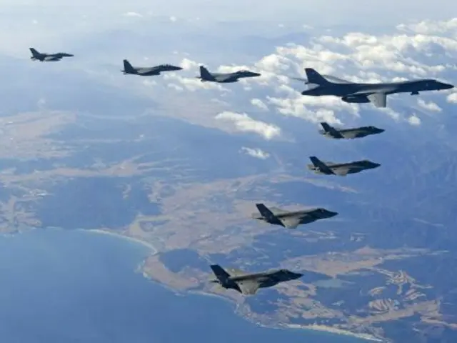 日米韓が「合同空中訓練」を実施…米戦略爆撃機B-1Bが展開