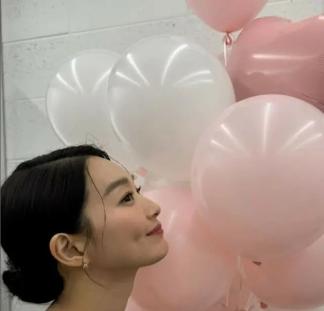 女優シン・ミナ、破格露出グラマースタイル公開…「清純とセクシーと」