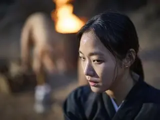 Sự góp mặt choáng ngợp của Kim Go Eun và Lee Do Hyun, những người đã trở thành vu nữ, bộ phim “Breaking Tomb”… 8 loại ảnh tĩnh được tung ra