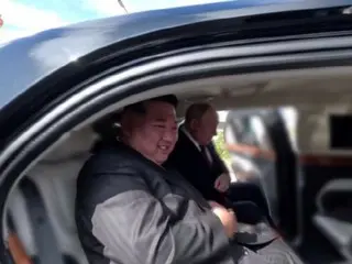 Tổng thống Putin tặng Kim Jong-un một chiếc ô tô...xe sang Nga "Aurus"?