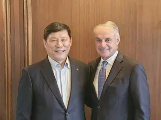 Chủ tịch KBO Heo Gu-young gặp Ủy viên Manfred trước Ngày khai mạc MLB