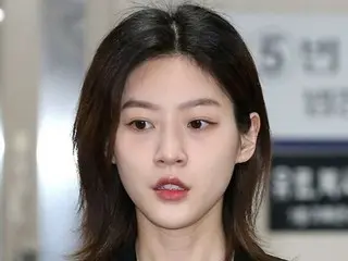 Nữ diễn viên Kim Sae Ron cho biết cô đang "sắp xếp lại quan điểm" liên quan đến "tin đồn tình ái" với Kim Soo Hyun... nhưng liệu cô sẽ giữ im lặng?