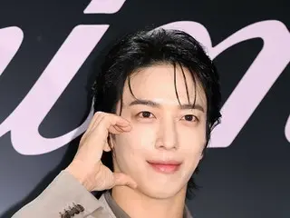 [Ảnh] “CNBLUE” Jung Yong Hwa, “GOT7” Young Jae tham dự sự kiện khai trương đổi mới thương hiệu cao cấp của Ý