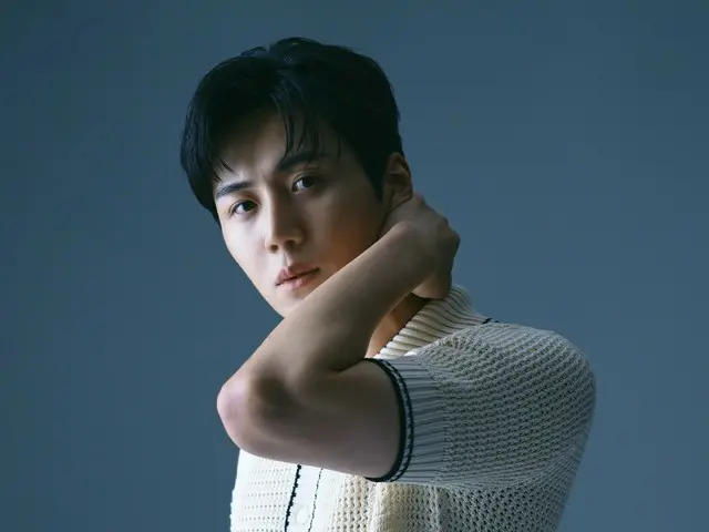 [Phỏng vấn chung] Kim Seon Ho, nam diễn viên chính trong bộ phim “The Prince”, đã lấy cảm hứng từ “Peaky Blinders” cho bộ vest sành điệu của mình