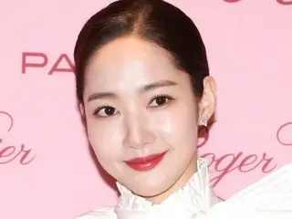 Nữ diễn viên Park Min Young, người thậm chí còn bị cơ quan công tố điều tra, trở thành chủ đề nóng sau khi một sự thật bất ngờ khác được tiết lộ.
