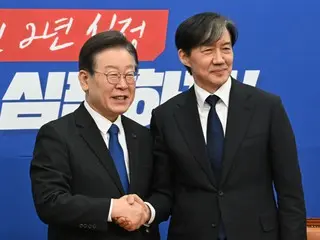 Lee Jae-myung và Cho Kuk hứa sẽ đàm phán thường xuyên để thúc đẩy dự luật chung = Hàn Quốc