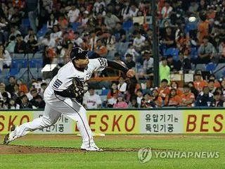 Tay trái Hyun-jin Ryu trở lại Hanwha với tổng cộng 100 trận thắng tại Hàn Quốc
