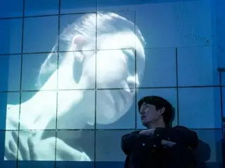 Bộ phim gốc PENG SOO kiệt tác của Kei Oishi đã được làm lại thành phim Hàn Quốc "Under Your Bed", và video chính cuối cùng đã được ra mắt! Hơn nữa, những bức ảnh cảnh mới cũng được tung ra!