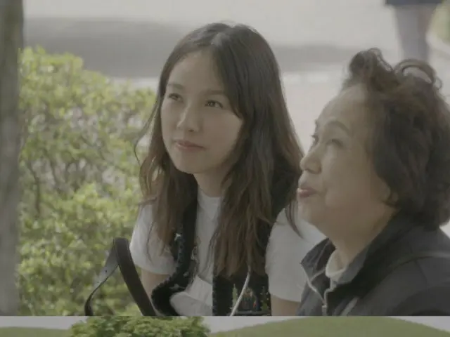 Ngôi sao hàng đầu Lee Hyo Ri và chuyến đi đầu tiên của mẹ cô đến thành phố Kyungju