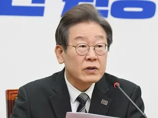 Đại diện đảng đối lập lớn nhất Hàn Quốc: ``Tờ rơi chống Triều Tiên là vi phạm luật pháp hiện hành''...``Chúng ta nên cân nhắc việc tổ chức ``cuộc họp chính thức liên Triều''' khẩn cấp
