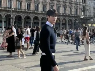 Nam diễn viên Byeon WooSeok, “Sungjae” đã làm say đắm Milan…Anh ấy thu hút sự chú ý chỉ bằng cách đi dạo quanh thành phố