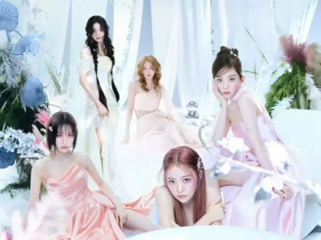 「Red Velvet」、「Cosmic」のパフォーマンスで優雅な魅力を発散…24日カムバック