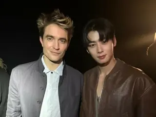 Cha Eun Woo & Robert Pattinson, hai shot mở mang tầm mắt... Đẹp trai vượt biên giới